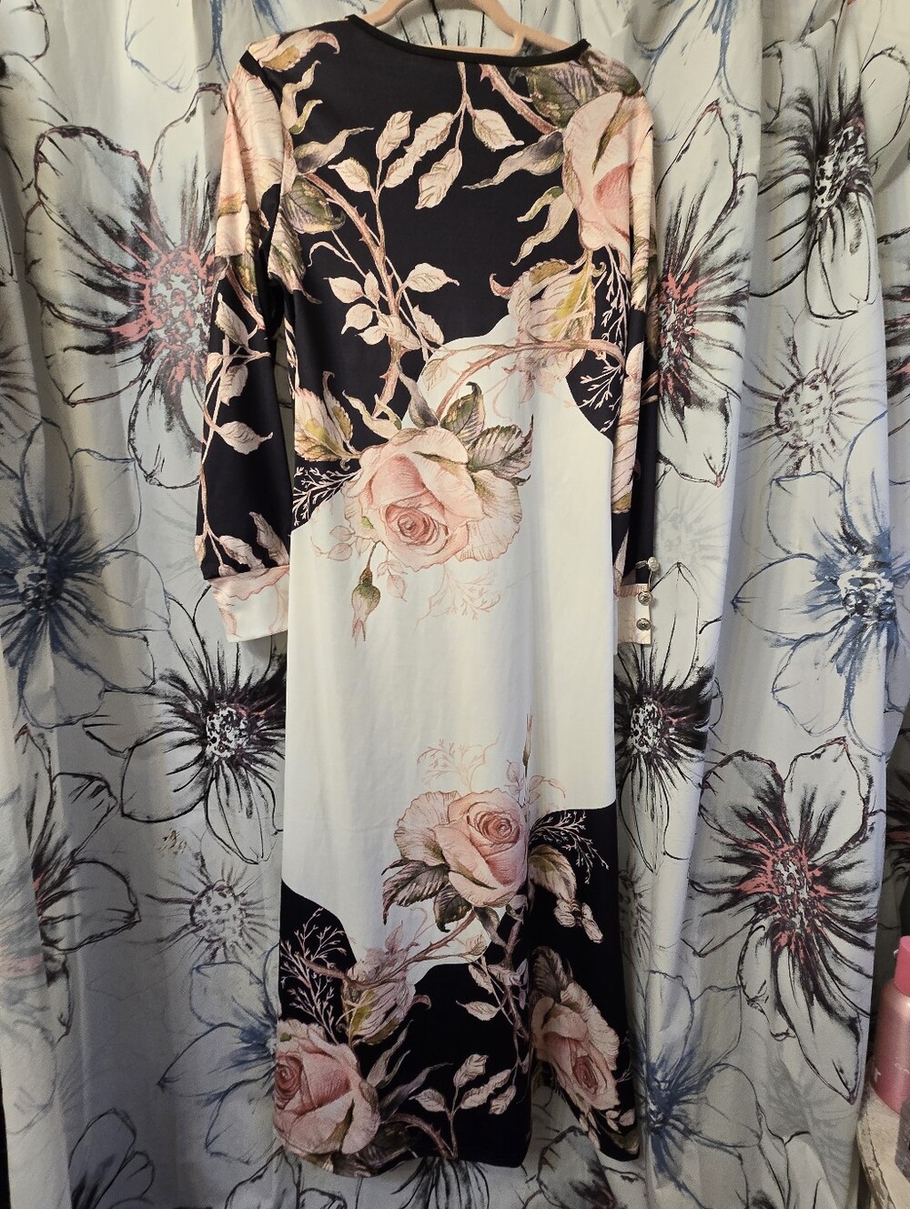 V-Neck Floral Maxi Dress in Black & Blush - Picture 4 of 5